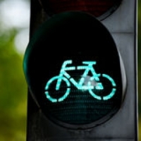 qué usuarios de la vía deben obedecer este semáforo